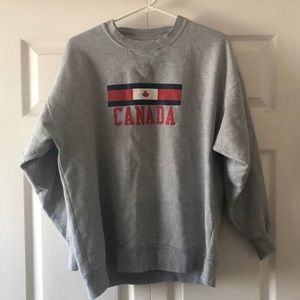 Grey Canada Men’s Crew Neck XL